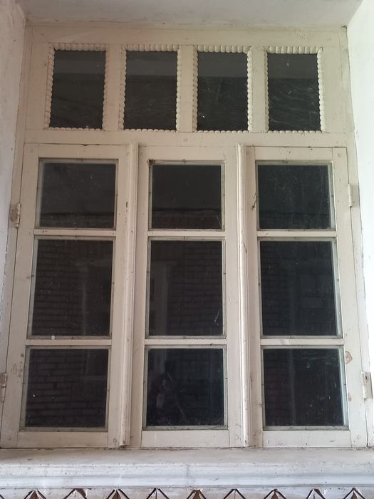 Deraza romlari oynasi bilan