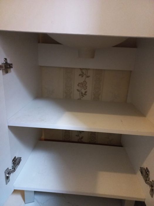 Продам тумбочку с раковиной