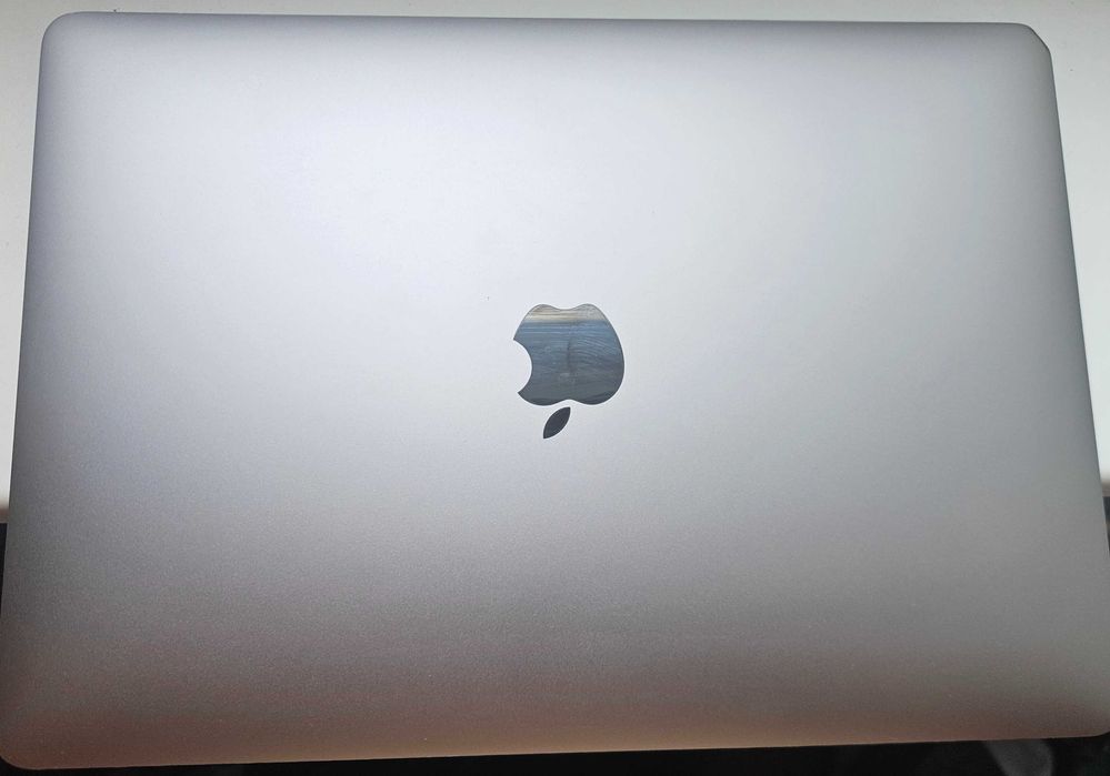 Macbook Pro 13  2 TB ports, Mac OS Sequoia, добро състояние и батерия