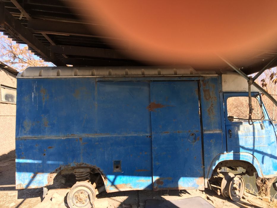 Продам автомобиль авиа