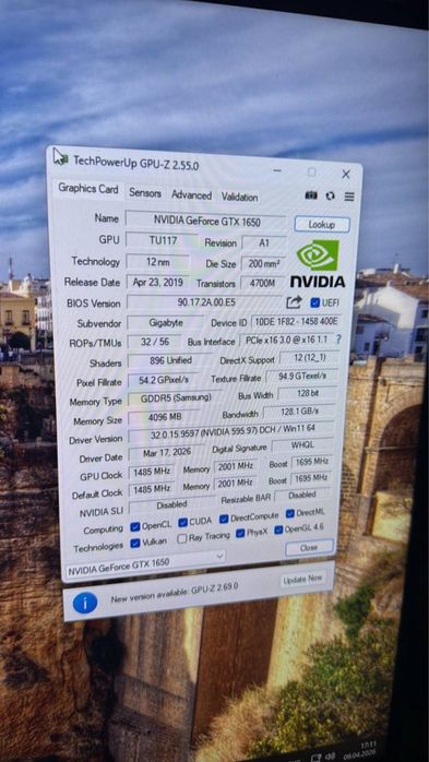 Видеокарта GTX 1650 4гб Gygabyte