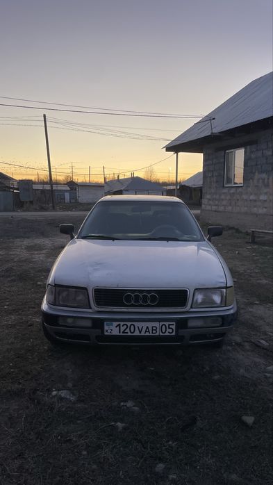 Ауди 80 б4.