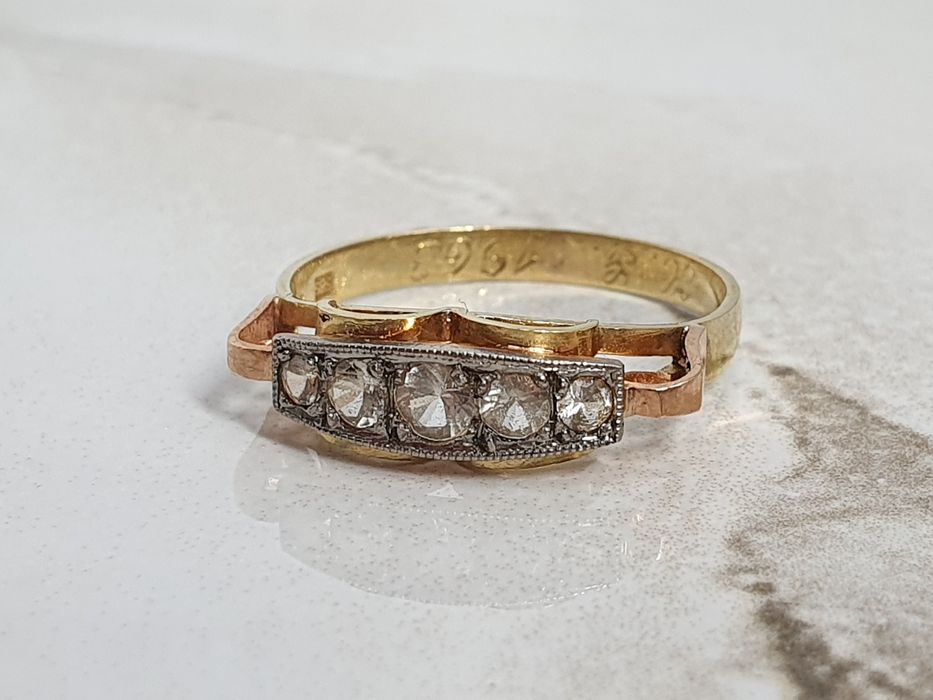Inel vintage din aur de 14K cu pietre albe – mărimea 57, gramaj 2,32 g