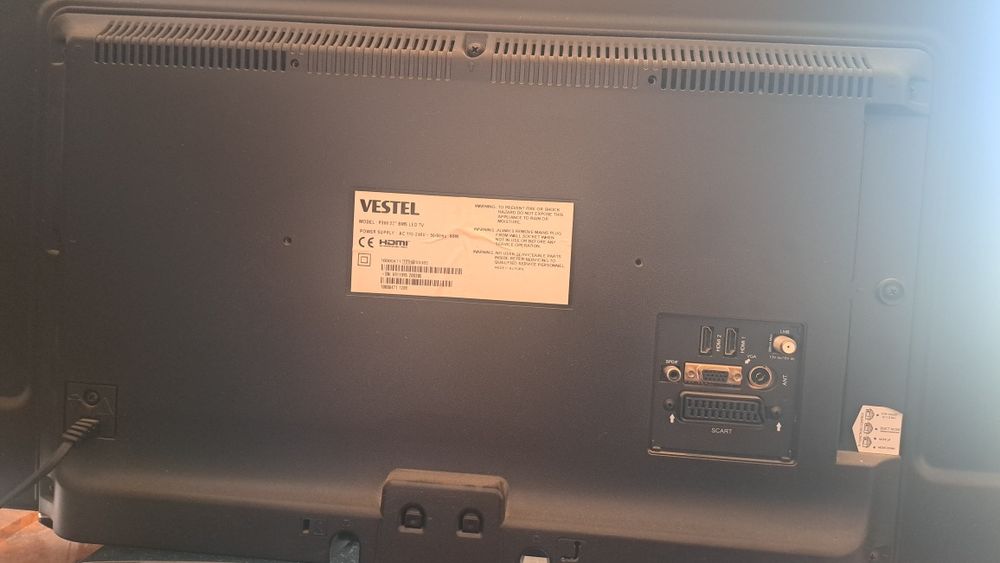 LED телевизор VESTEL 32F9500T