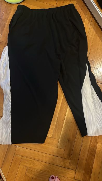 Pantaloni de vara marimea 48