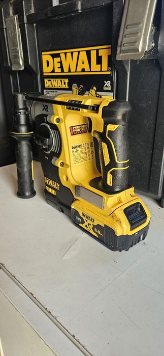 Rotopercutor Dewalt DCH 273