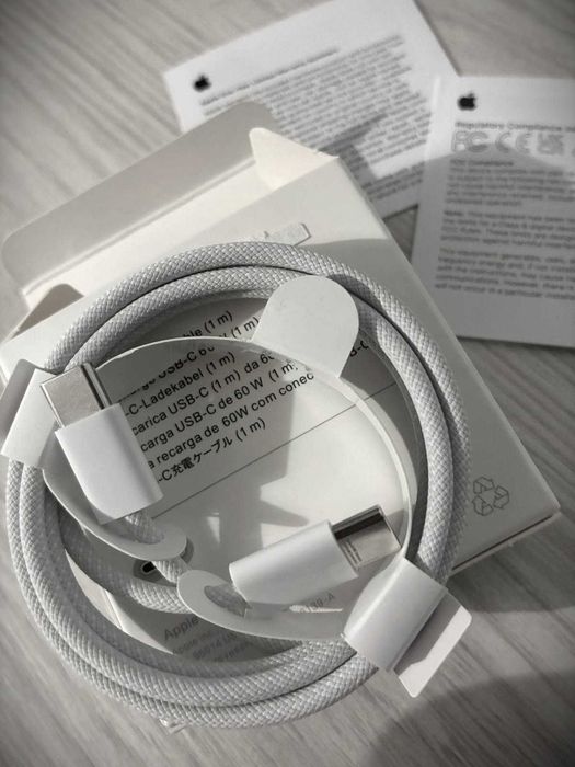 Cablu date original telefon  iphone apple Usb-C Usb-C; Usb-C Lightning