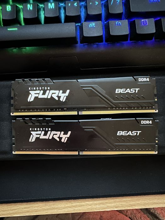 Vand 16GB DDR4 3200Mhz HyperX