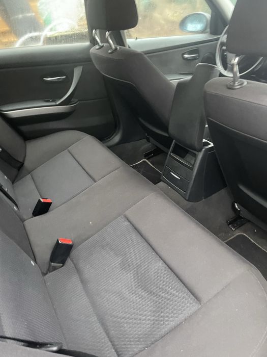 Vand sau schimb BMW 318i