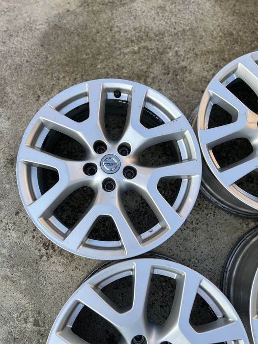 18 цола Nissan X-Trail