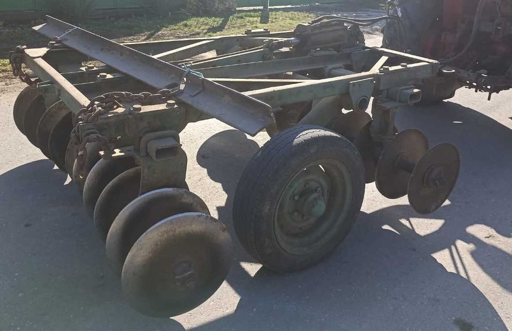 Semanatoare 21R, Prasitori 3S si 5S, Motor tractor U445