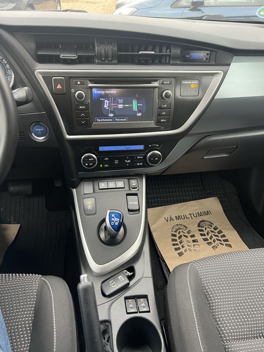 TOYOTA Auris 2015 — imagine 5