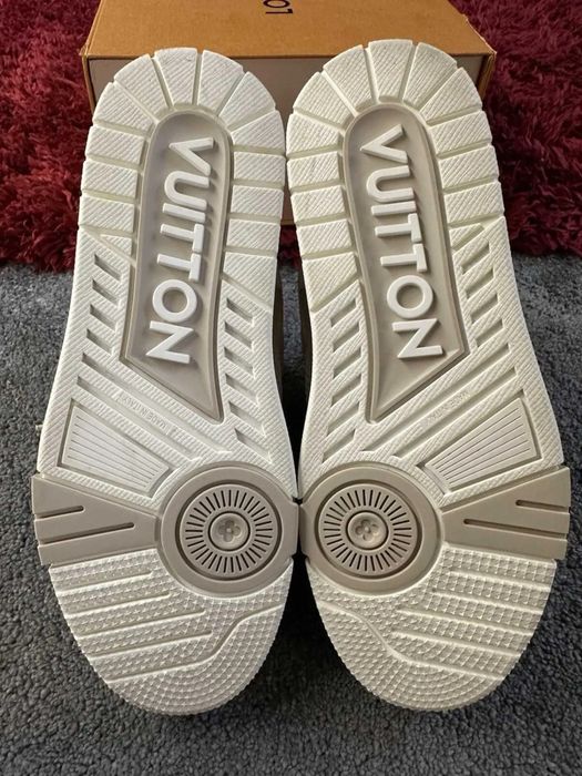 Louis Vuitton LV4 Beige Skate Trainers - Livrare Verificare