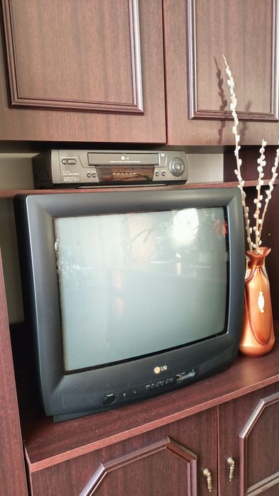 Телевизор LG ME28