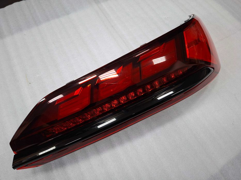 4M0945094Q Нов десен OLED Стоп Ауди Audi Q7 4M Lift Кю7