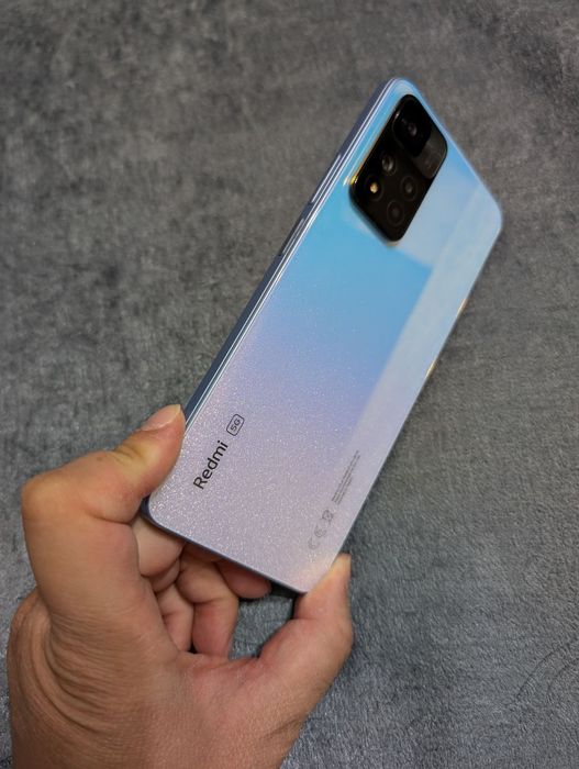 Продавам Xiaomi Redmi note 11 pro plus