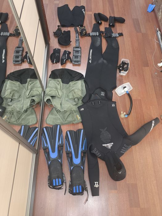 Гидрокостюм со всем снаряжением