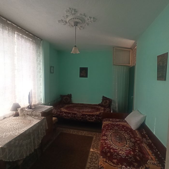 Продава се Четиристаен апартамент в Казанлък - 120 кв.м за 744 €/кв.м - Снимка #2