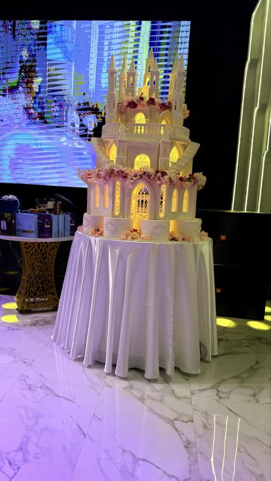 Шоу торт, свадебный торт