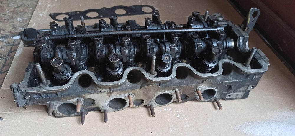 Головка 102 двигатель  мерседес
