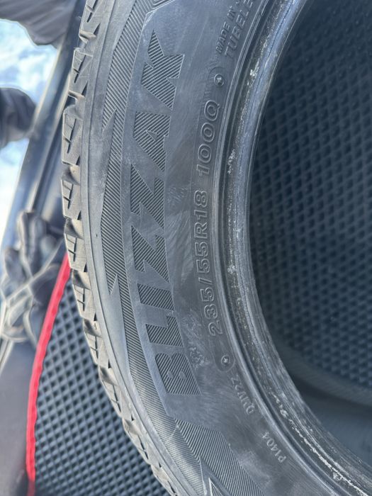 Шины Bridgestone Blizzak 235/55/18 комплект