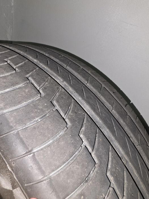 Шины Continental  Premium Contact