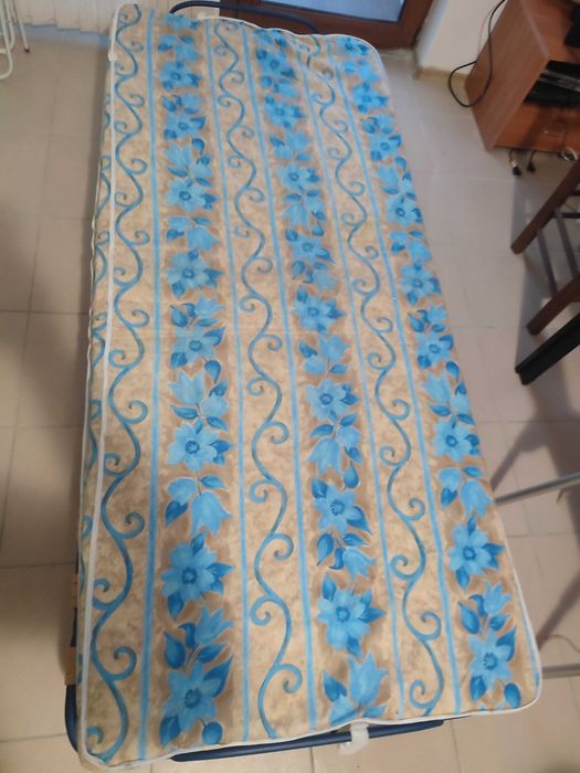 Сгъваемо,походно легло