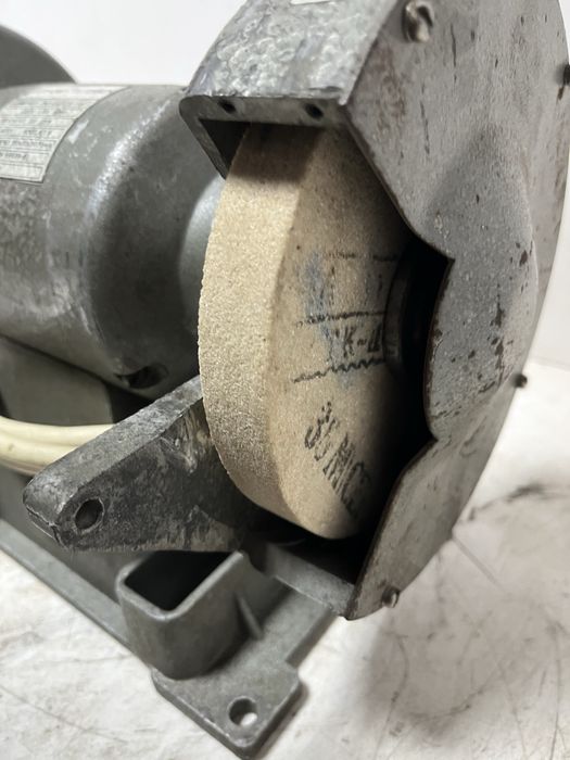 Български монофазен шмиргел 400/600 W Елпром Тетевен