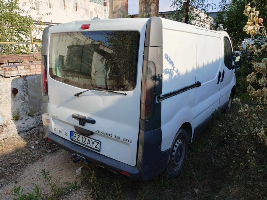 Dezmembrez opel vivaro fab 2004 stare perfecta de functionare
