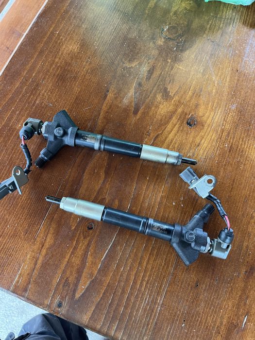 Дюзи Лексус is220 проверени