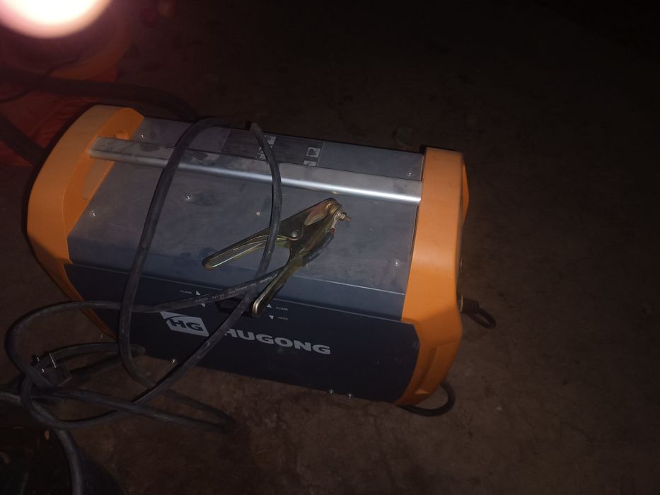 Hugong svarka aparati