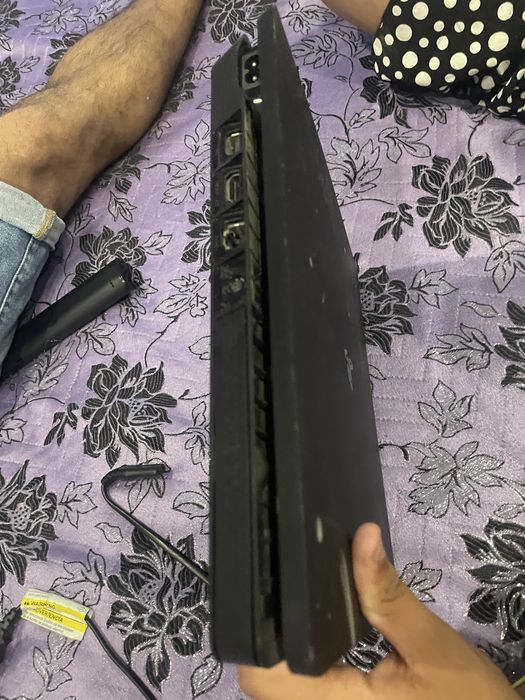 Ps 4 и още не са го спрели