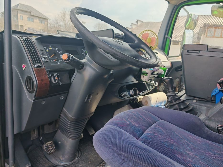 Vând Mercedes Atego