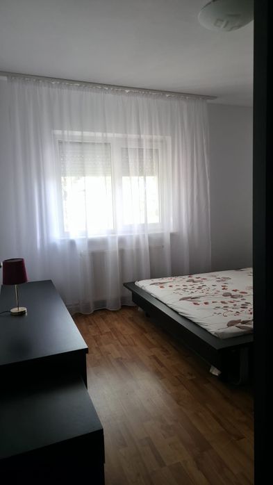 Apartament cu 2 camere de închiriat