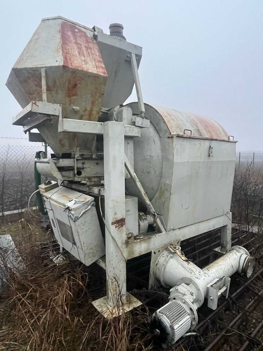 Betoniera mobila marca URU