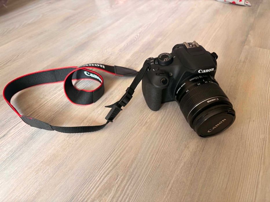 Фотоапарат Canon EOS 1200D
