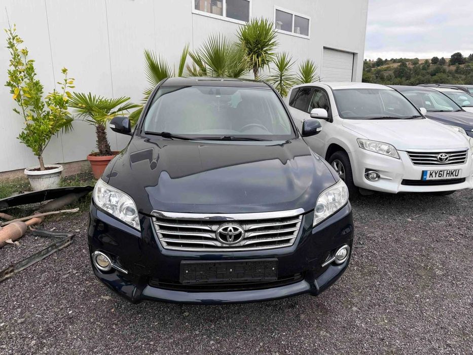 Toyota Rav4 2010г Facelift 2.2 150 кс На Части