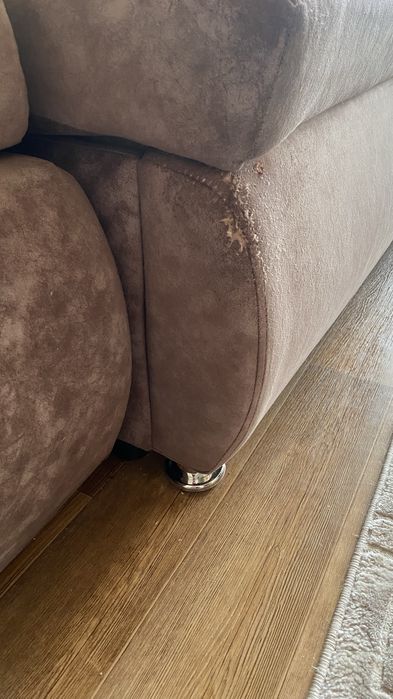 Продам диван «Пума» с пуфиком