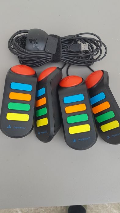 PlayStation 2, 3 Buzz! Buzzer