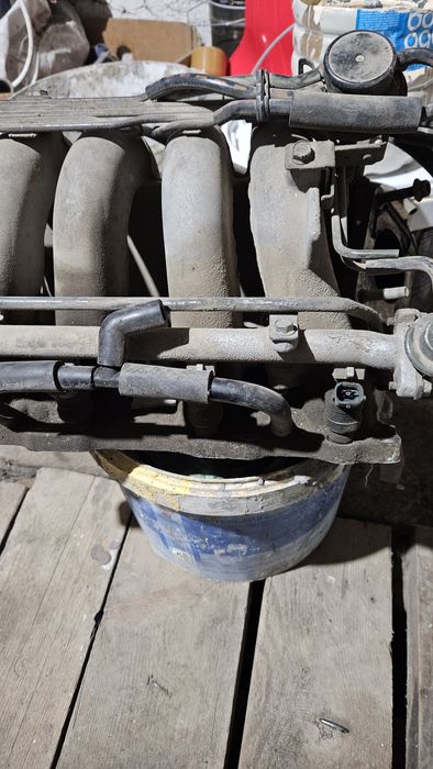 Мазда коллектор,фарсунки