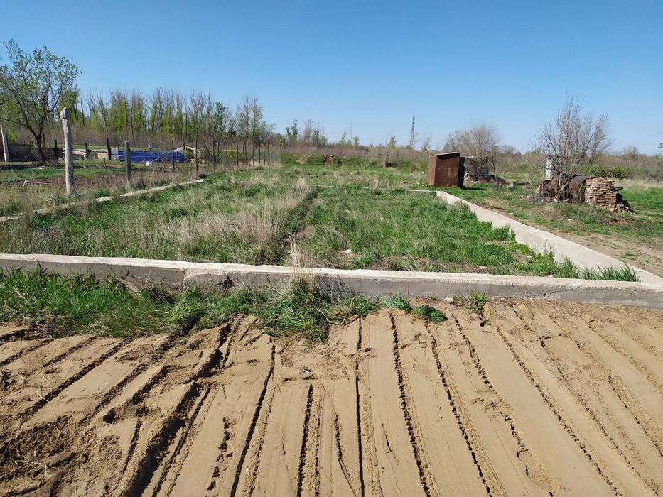 2 дача участок+ фундамент. Госакт. Город прописка