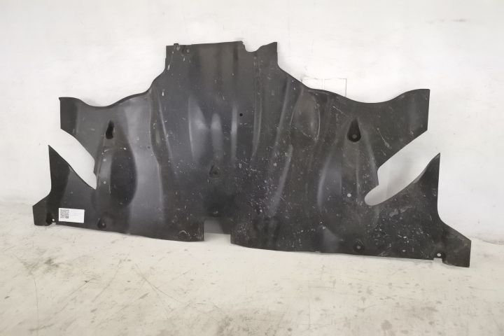 Scut Deflector Pietre Bara Spate Original In Stare Buna Tesla  Model Y