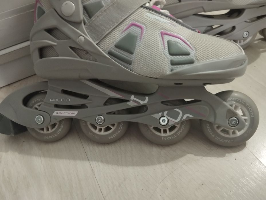 Продаю роликовые коньки