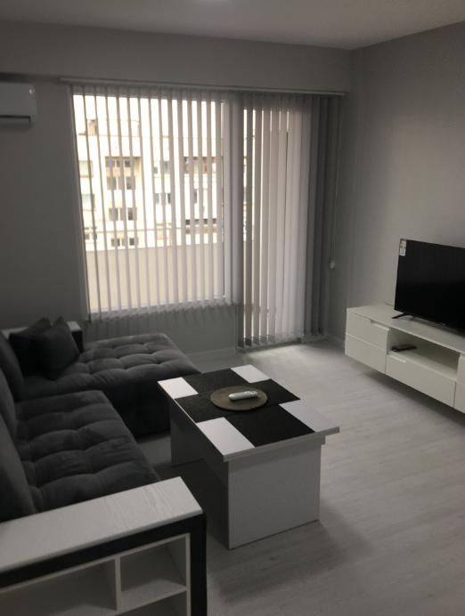 Дава се под наем Двустаен апартамент в Пловдив, Христо Смирненски - 50 кв.м за 375 € - Снимка #1