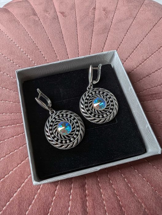 Сребърни обеци с кристали Swarovski - перфектно състояние