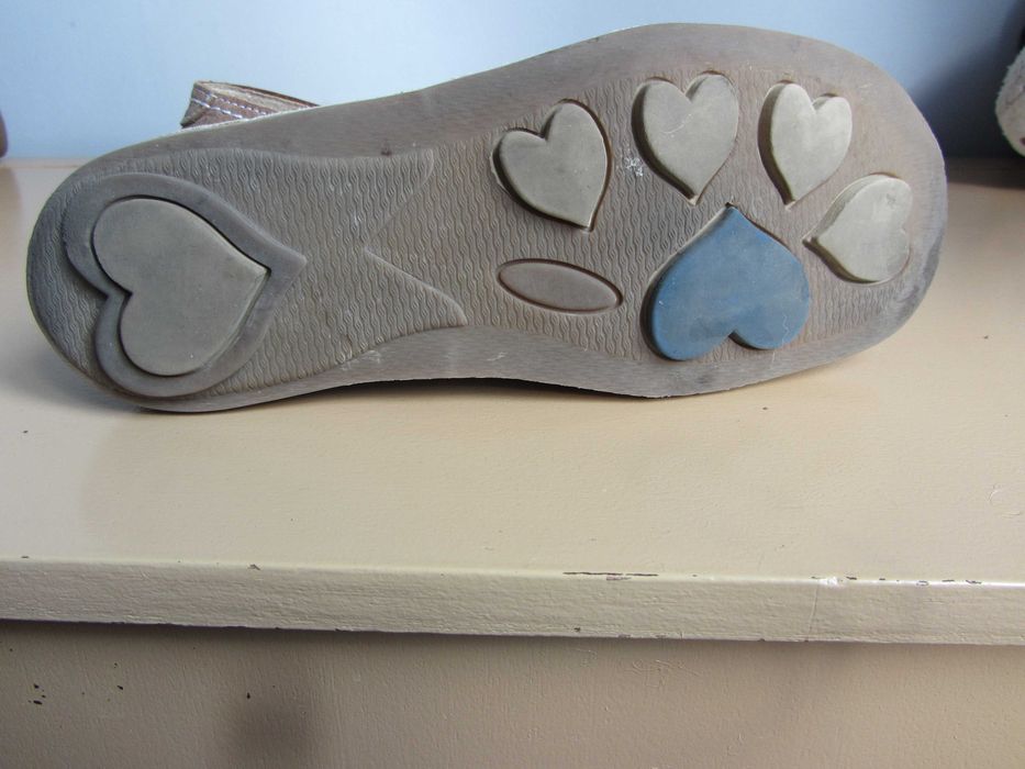 Обувки и гуменки номер 36-37