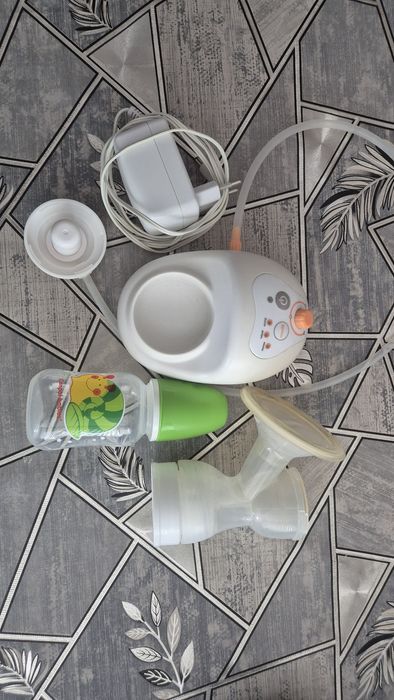 Помпа за кърма Canpol EasyStart