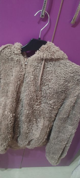 Geaca Bershka mărime M