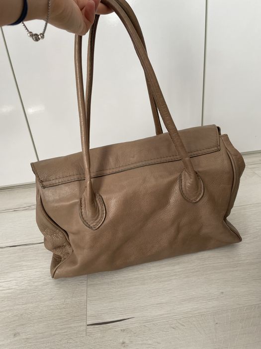 Бежова чанта естествена кожа