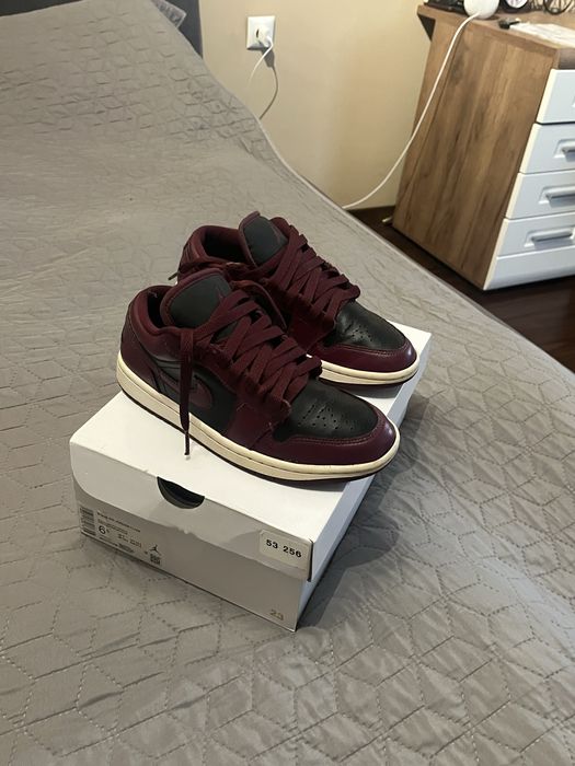 Маратонки Jordan 1 low
